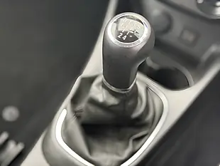 Used 2015 Vauxhall Corsa Design Black - Interior and Exterior details 16