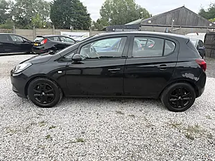 Used 2015 Vauxhall Corsa Design Black - Interior and Exterior details 4