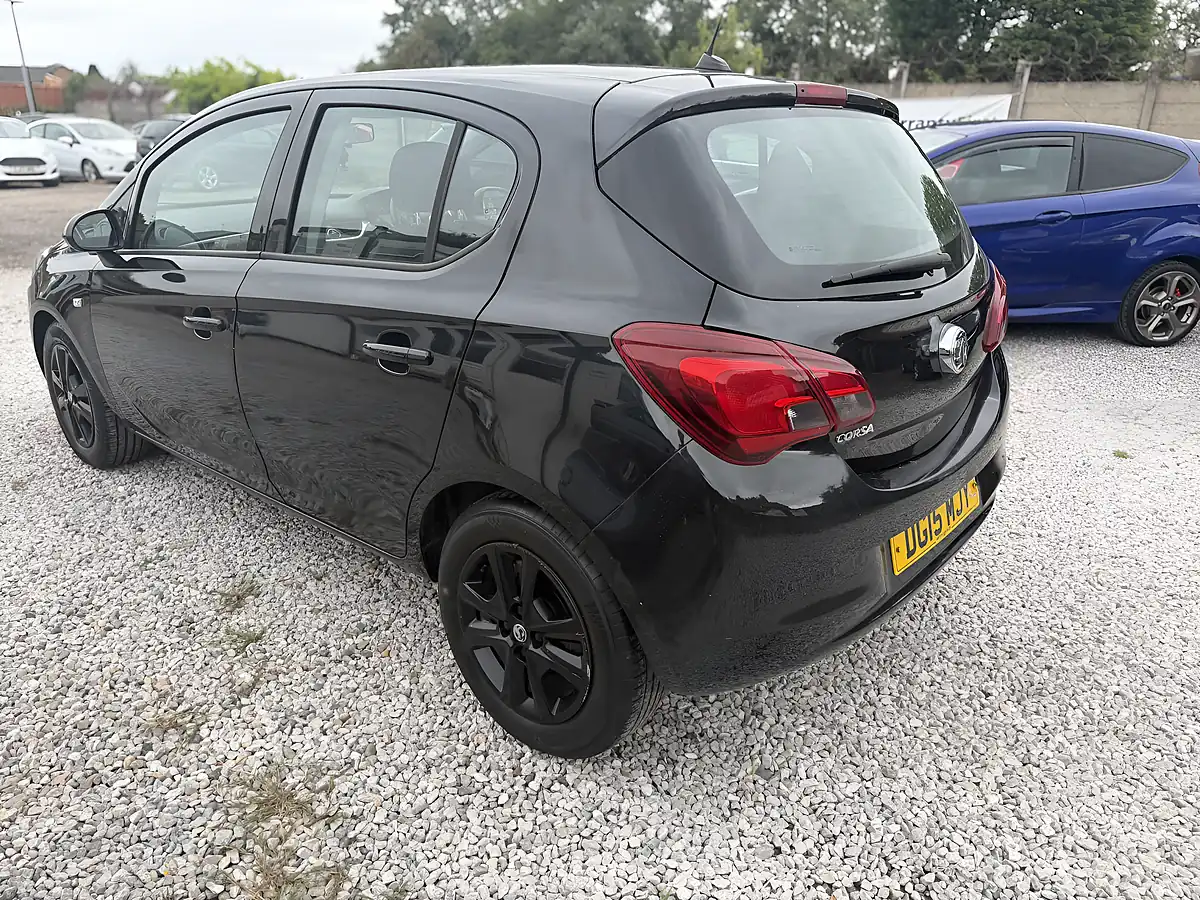 Used 2015 Vauxhall Corsa Design Black - Interior and Exterior details 5