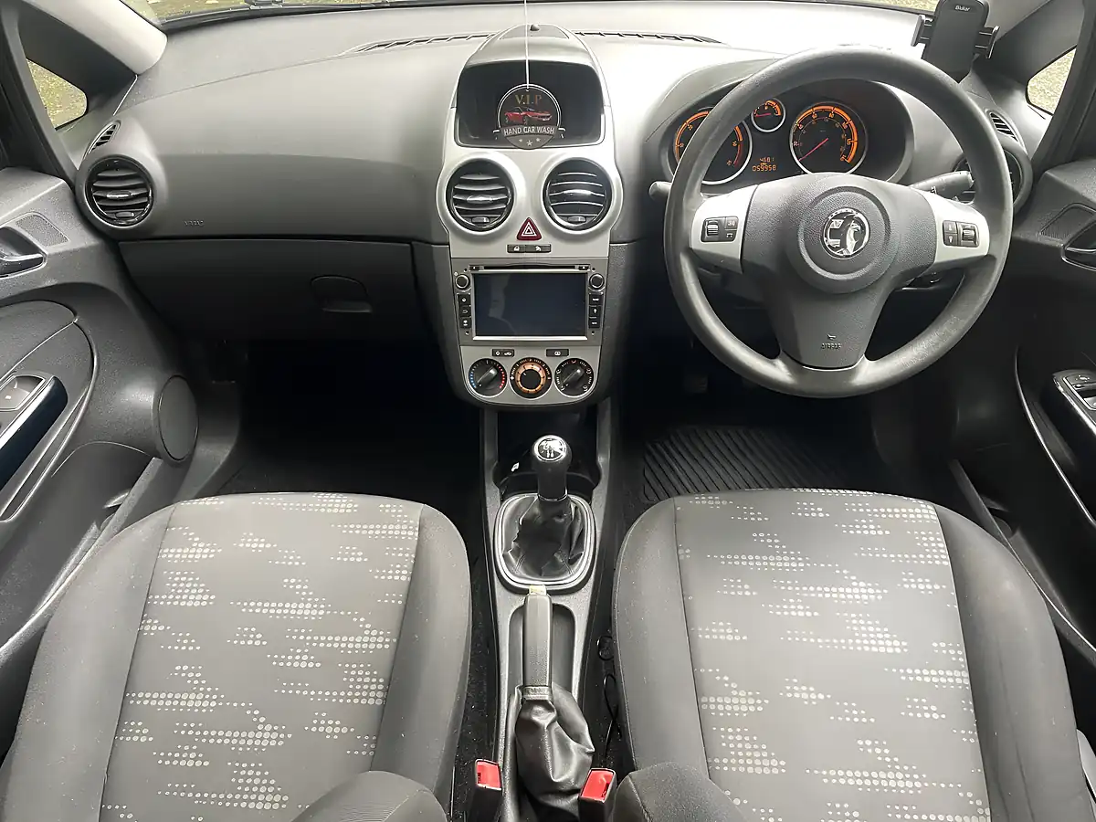 Used 2015 Vauxhall Corsa Design Black - Interior and Exterior details 10