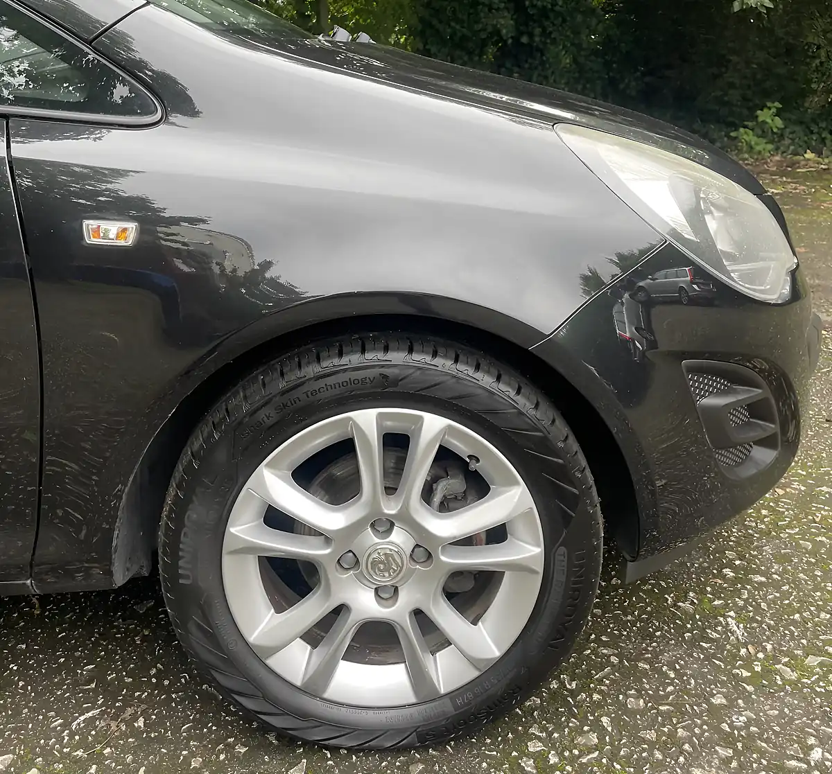 Used 2015 Vauxhall Corsa Design Black - Interior and Exterior details 11