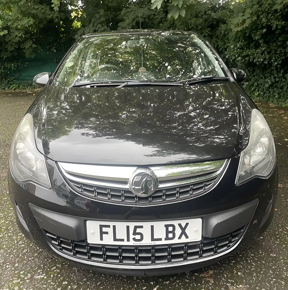 Used 2015 Vauxhall Corsa Design Black - Interior and Exterior details 5