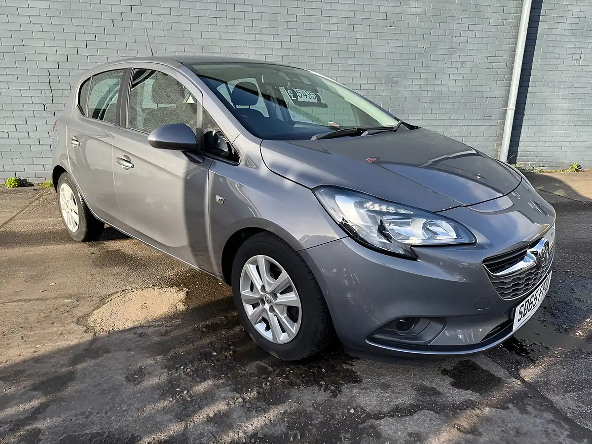 Used 2015 Vauxhall Corsa Design Grey - Front View
