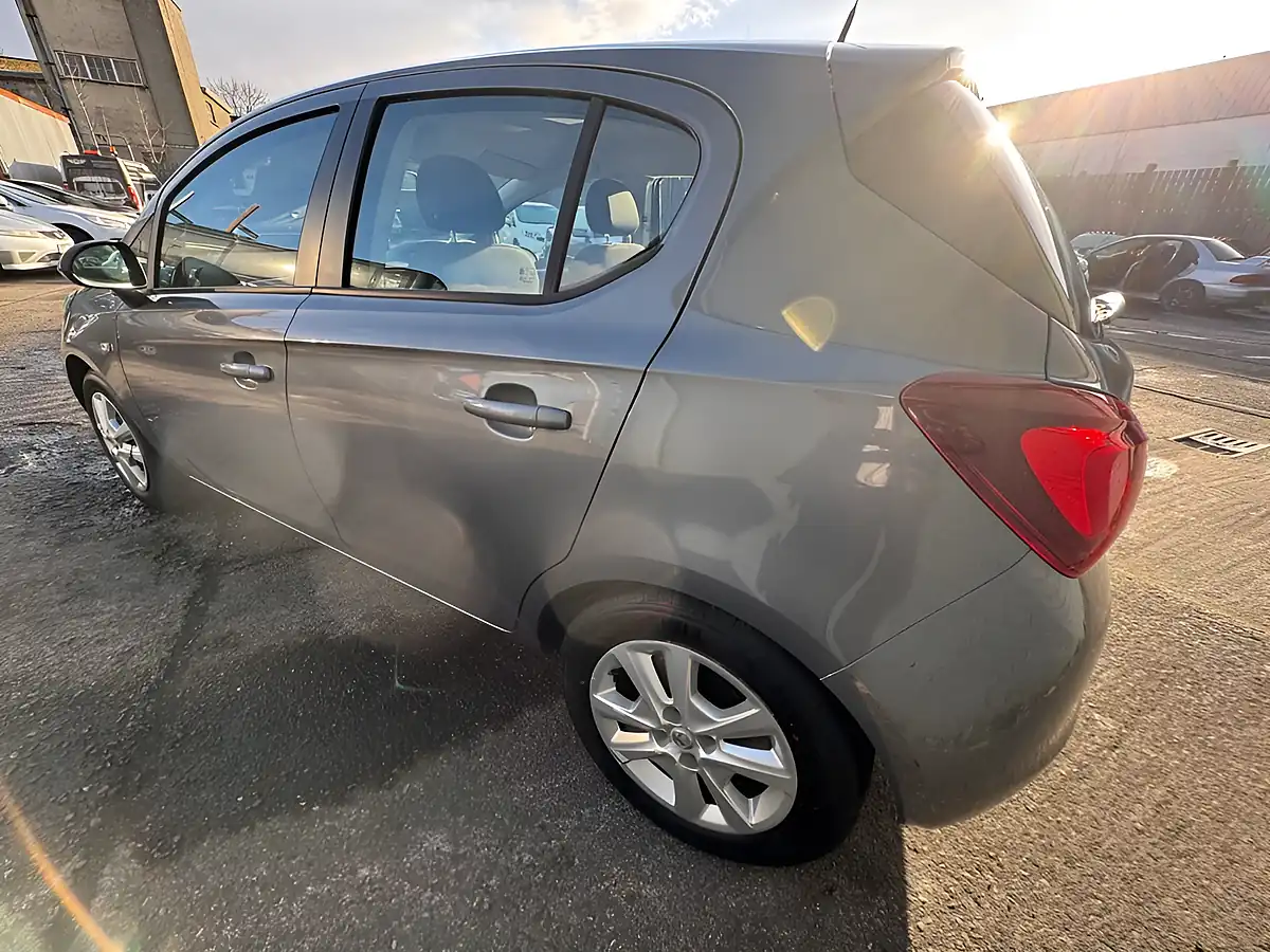 Used 2015 Vauxhall Corsa Design Grey - Interior and Exterior details 17