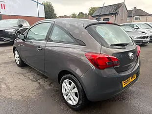 Used 2015 Vauxhall Corsa Design Grey - Interior and Exterior details 7