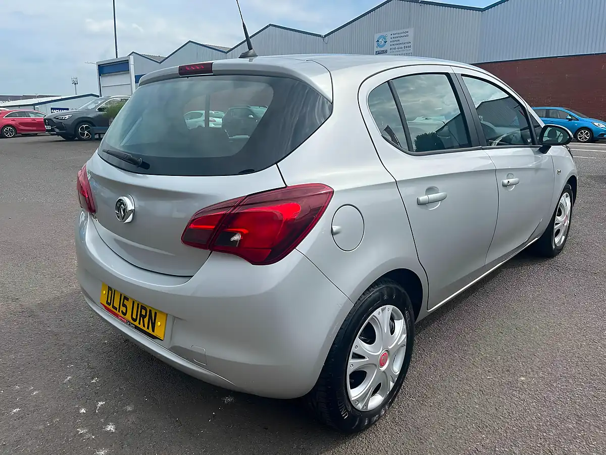 Used 2015 Vauxhall Corsa Design Silver - Interior and Exterior details 5