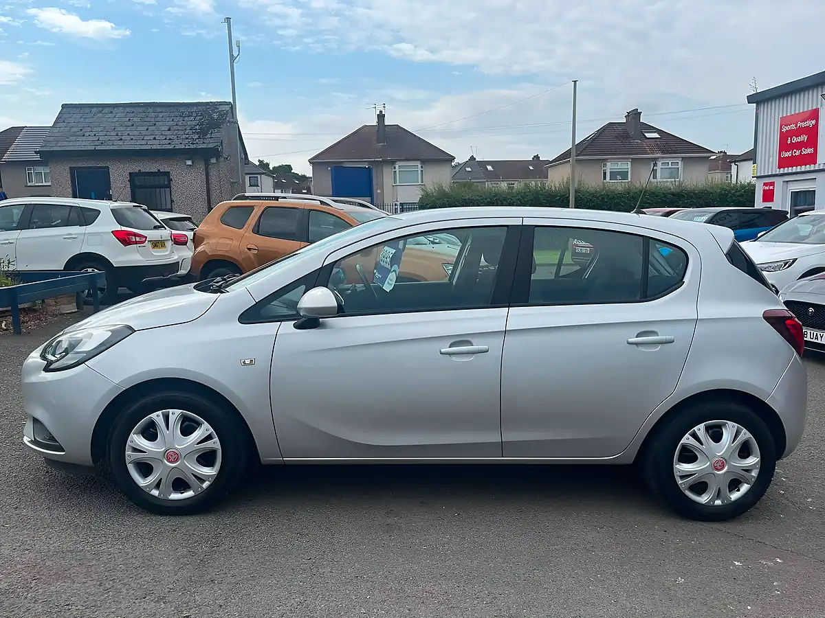 Used 2015 Vauxhall Corsa Design Silver - Interior and Exterior details 9