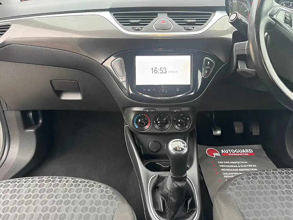 Used 2015 Vauxhall Corsa Design Silver - Interior and Exterior details 12