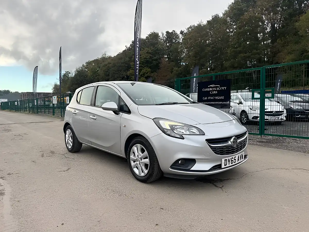 Used 2015 Vauxhall Corsa Design Silver - Interior and Exterior details 5