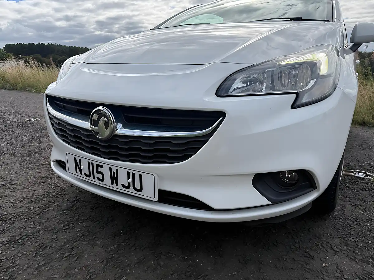 Used 2015 Vauxhall Corsa Design White - Interior and Exterior details 17