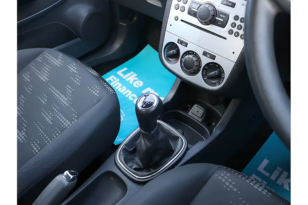 Used 2015 Vauxhall Corsa Ecoflex S Grey - Interior and Exterior details 14