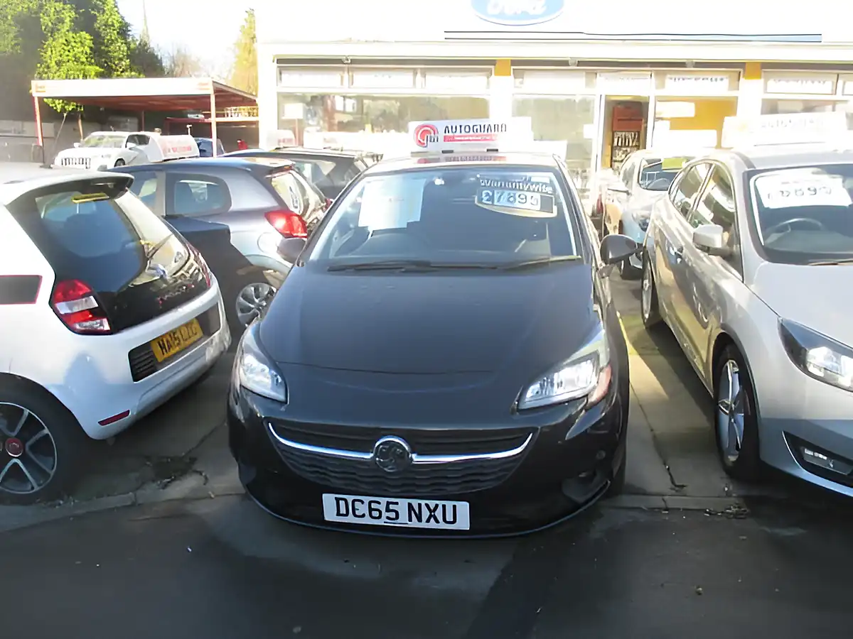 Used 2015 Vauxhall Corsa Energy Black - Front View