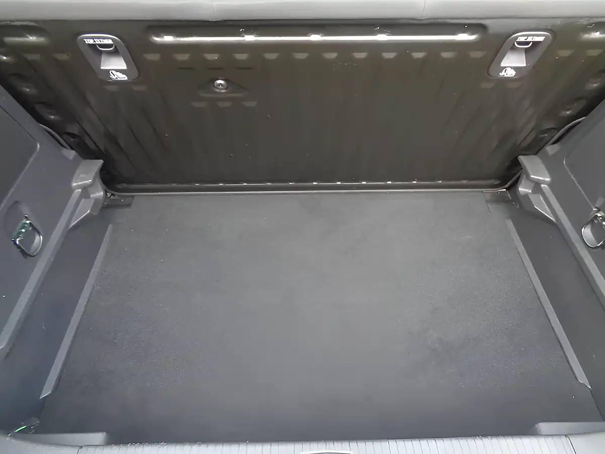 Used 2015 Vauxhall Corsa Energy Black - Interior and Exterior details 14