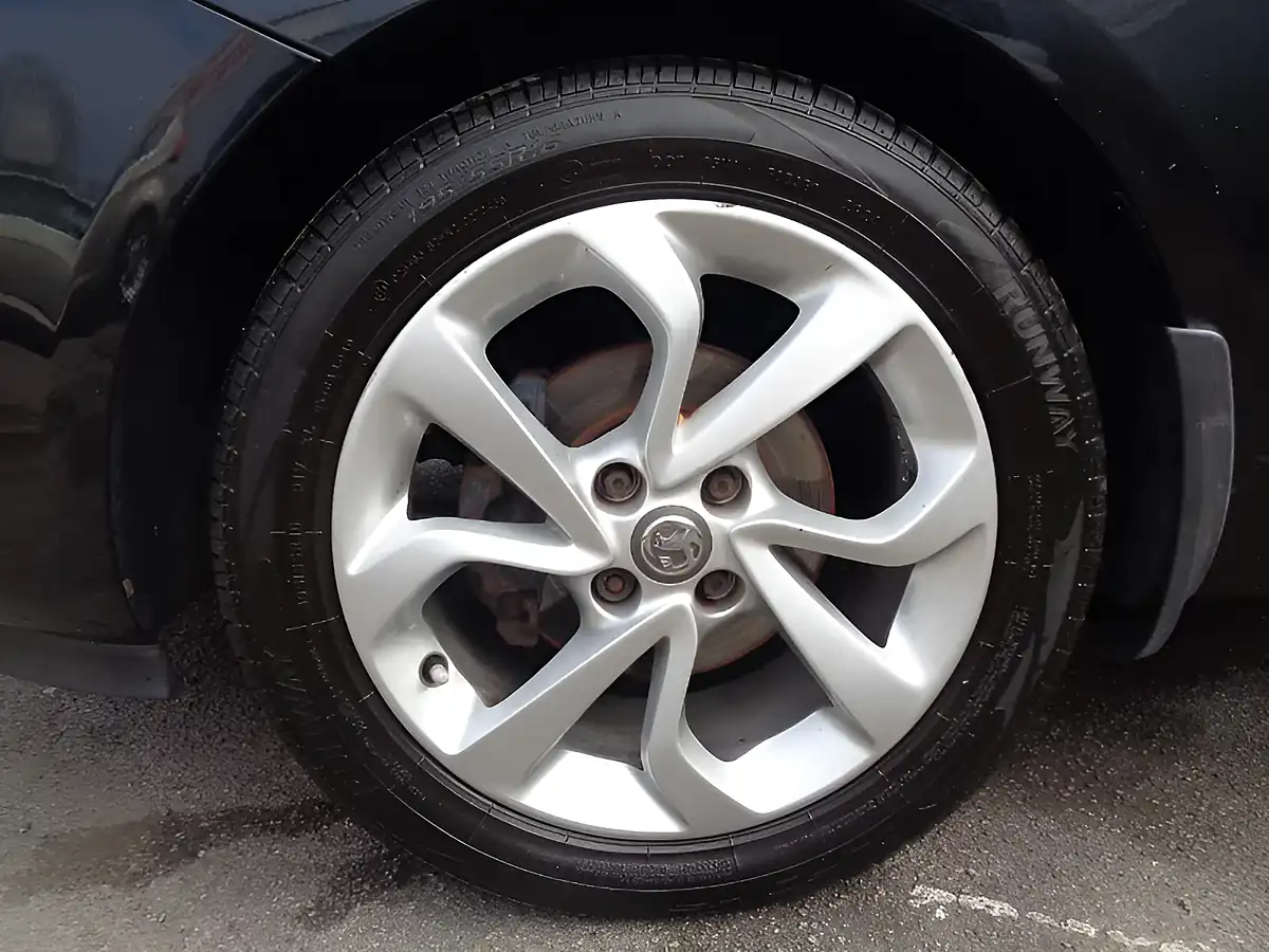 Used 2015 Vauxhall Corsa Energy Black - Interior and Exterior details 19