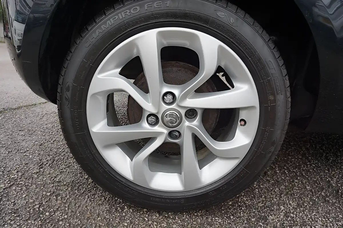 Used 2015 Vauxhall Corsa Energy Black - Interior and Exterior details 10