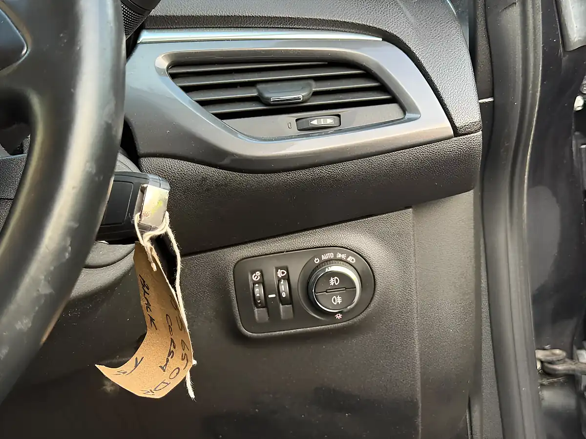 Used 2015 Vauxhall Corsa Energy Black - Interior and Exterior details 18