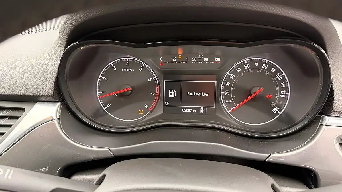 Used 2015 Vauxhall Corsa Energy Red - Interior and Exterior details 10