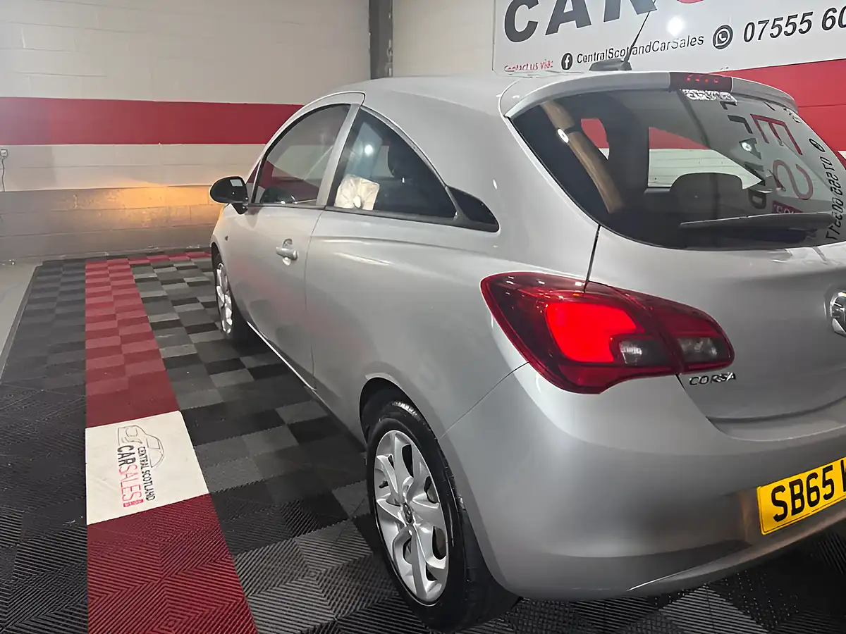 Used 2015 Vauxhall Corsa Energy Silver - Interior and Exterior details 11