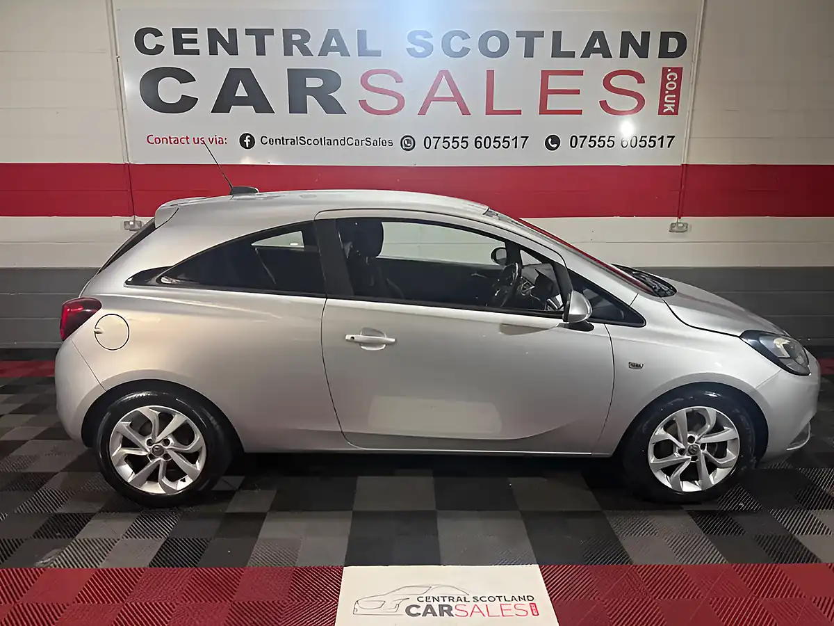 Used 2015 Vauxhall Corsa Energy Silver - Interior and Exterior details 6