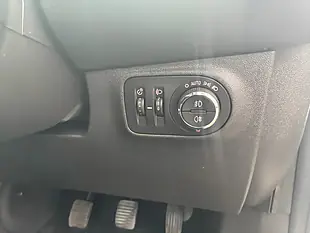 Used 2015 Vauxhall Corsa Energy White - Interior and Exterior details 15
