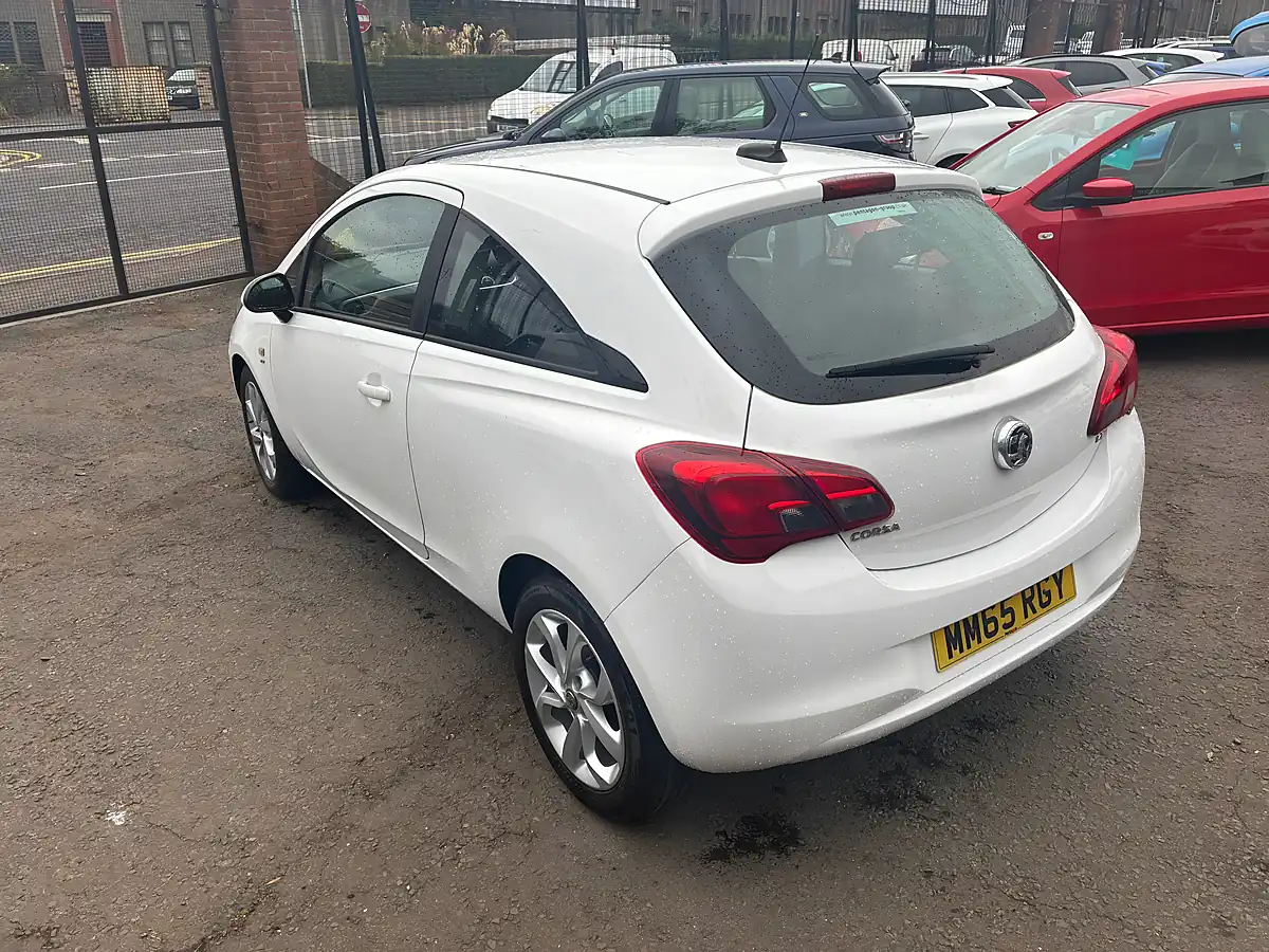 Used 2015 Vauxhall Corsa Energy White - Interior and Exterior details 5