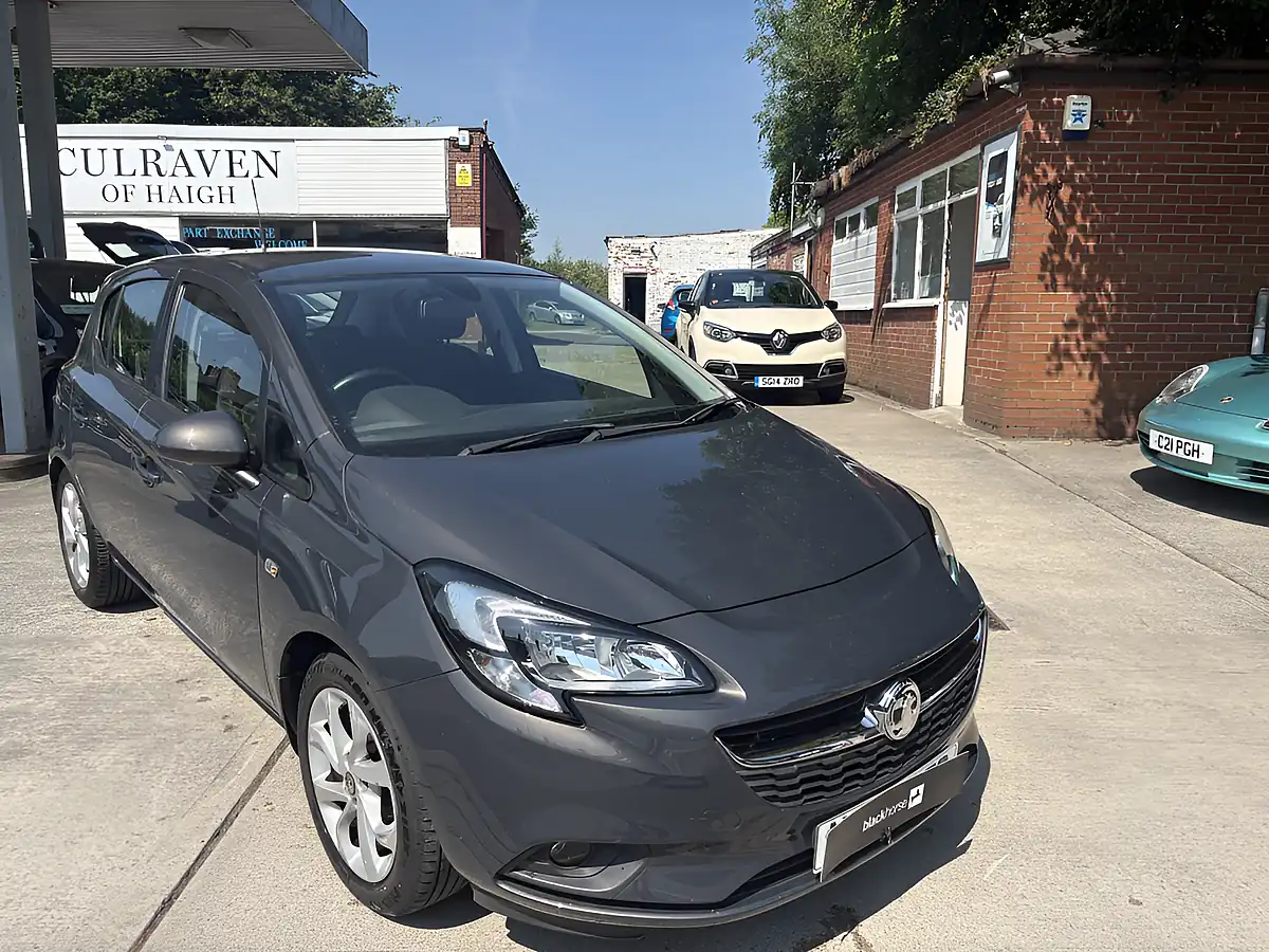 Used 2015 Vauxhall Corsa Excite Ac Grey - Front View
