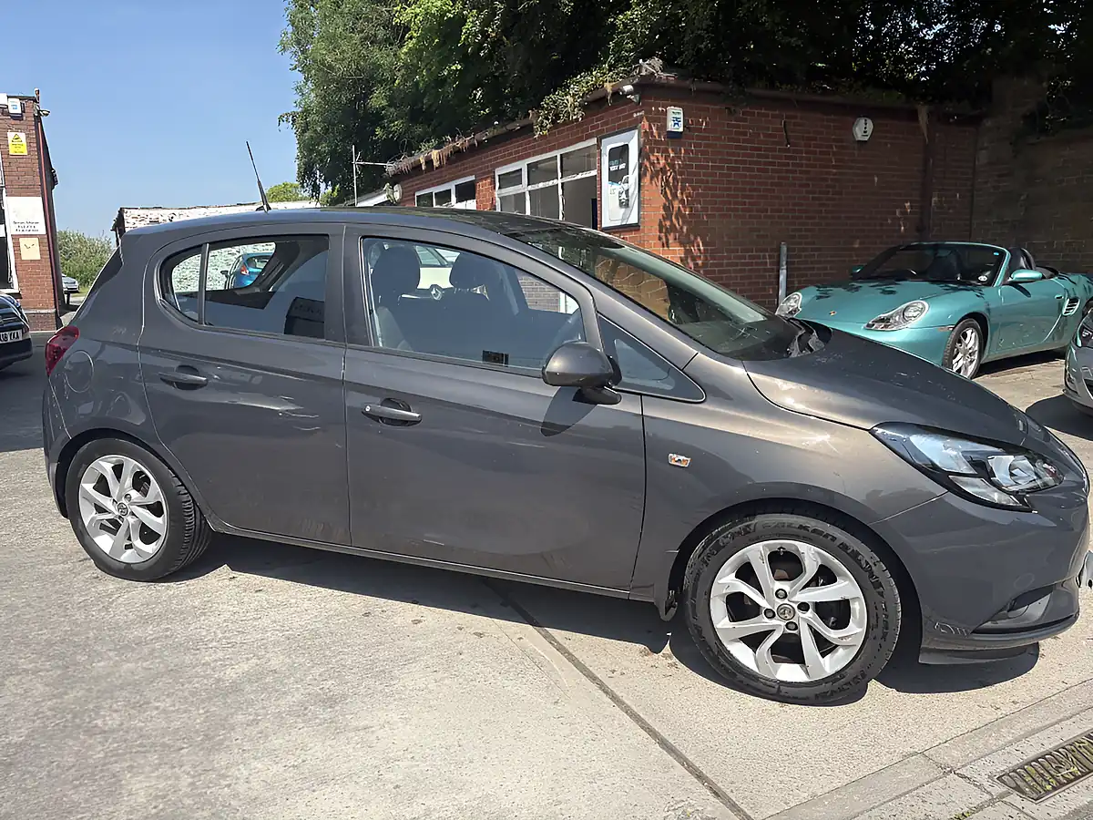 Used 2015 Vauxhall Corsa Excite Ac Grey - Interior and Exterior details 4