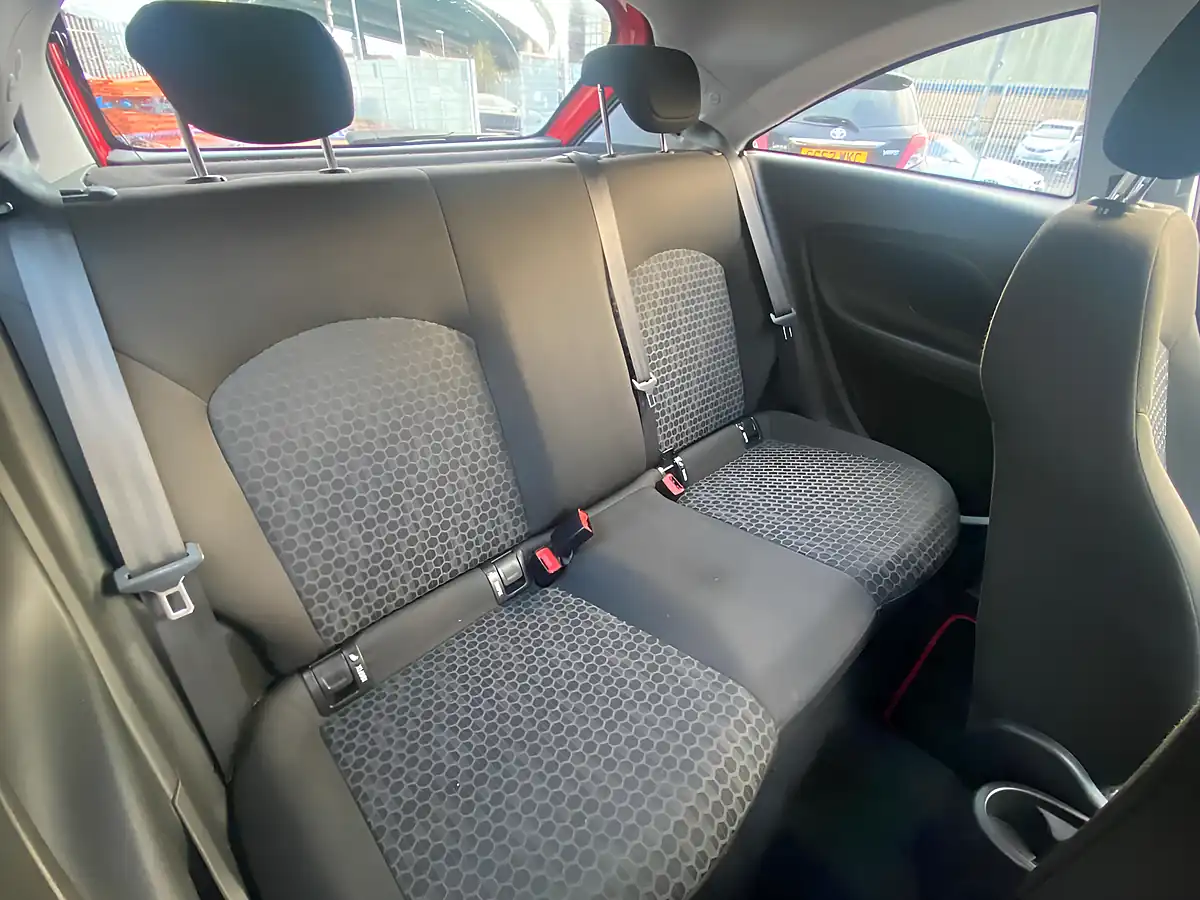 Used 2015 Vauxhall Corsa Excite Ac Red - Interior and Exterior details 18