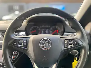 Used 2015 Vauxhall Corsa Excite Ac Red - Interior and Exterior details 19