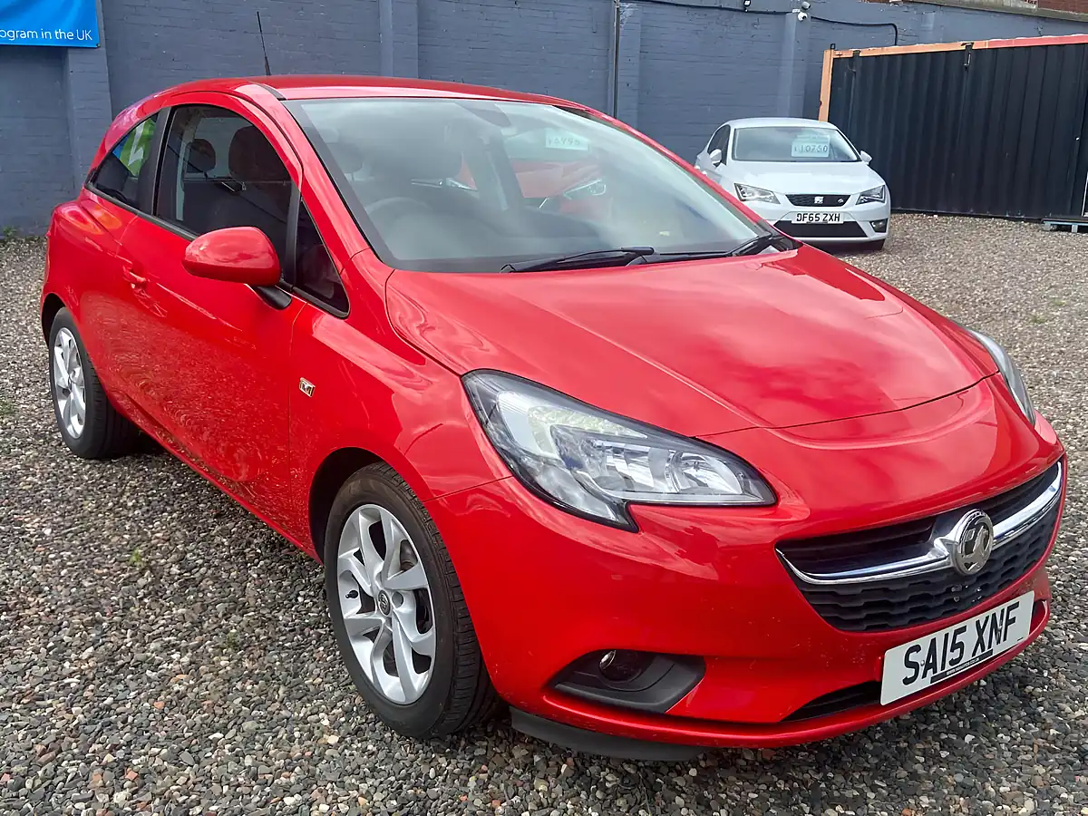 Used 2015 Vauxhall Corsa Excite Ac Red - Interior and Exterior details 2