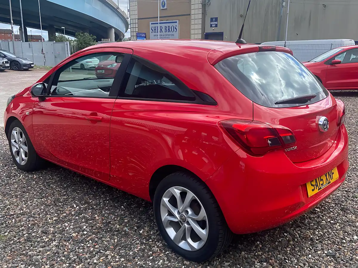 Used 2015 Vauxhall Corsa Excite Ac Red - Interior and Exterior details 7