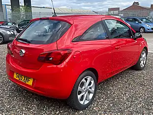 Used 2015 Vauxhall Corsa Excite Ac Red - Interior and Exterior details 9