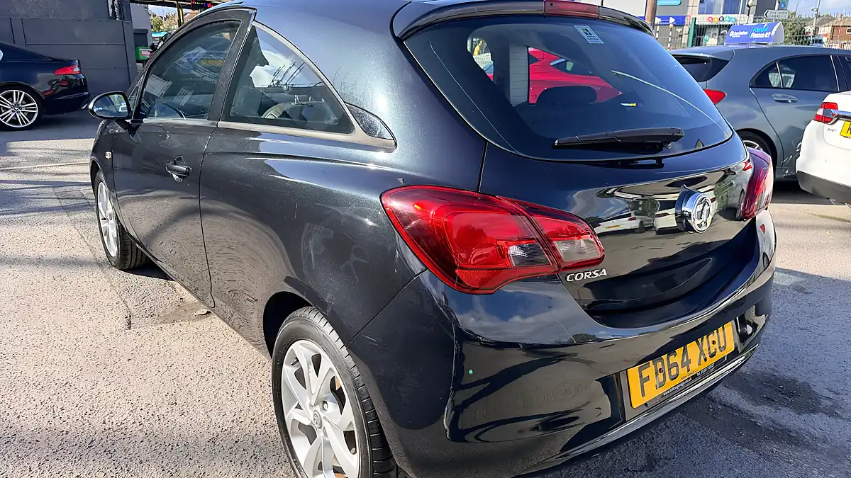 Used 2015 Vauxhall Corsa Excite Black - Interior and Exterior details 18