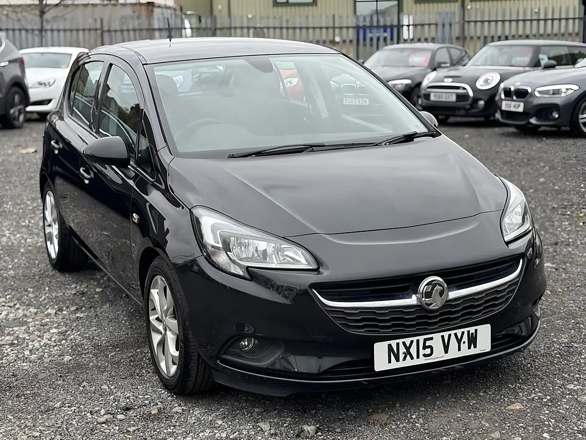 Used 2015 Vauxhall Corsa Excite Black - Front View