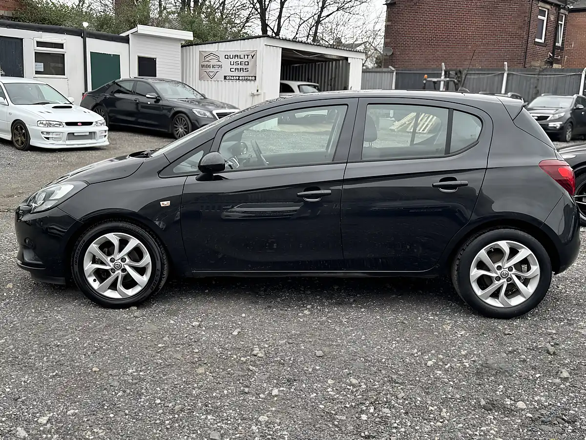 Used 2015 Vauxhall Corsa Excite Black - Interior and Exterior details 4