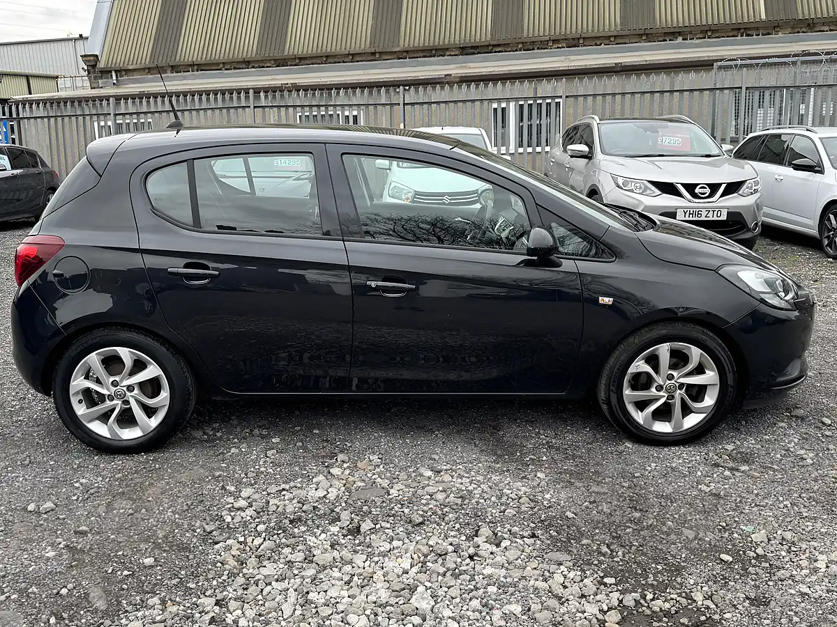 Used 2015 Vauxhall Corsa Excite Black - Interior and Exterior details 8