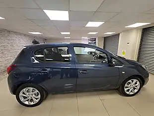 Used 2015 Vauxhall Corsa Excite Blue - Interior and Exterior details 9