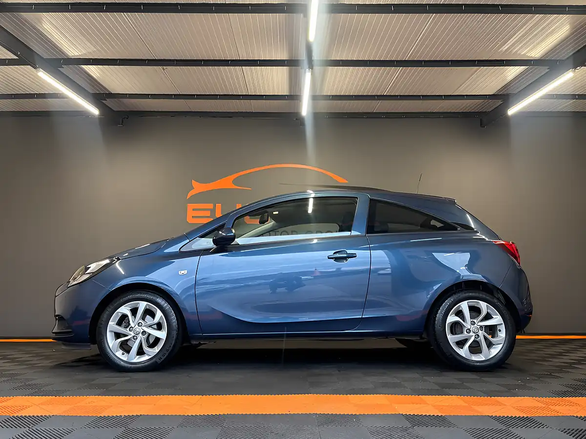 Used 2015 Vauxhall Corsa Excite Blue - Interior and Exterior details 2