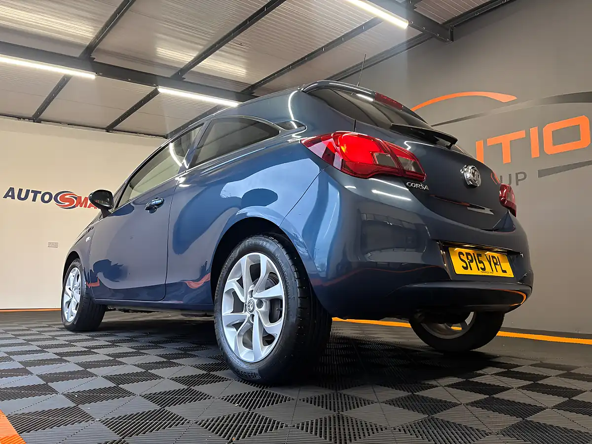 Used 2015 Vauxhall Corsa Excite Blue - Interior and Exterior details 4