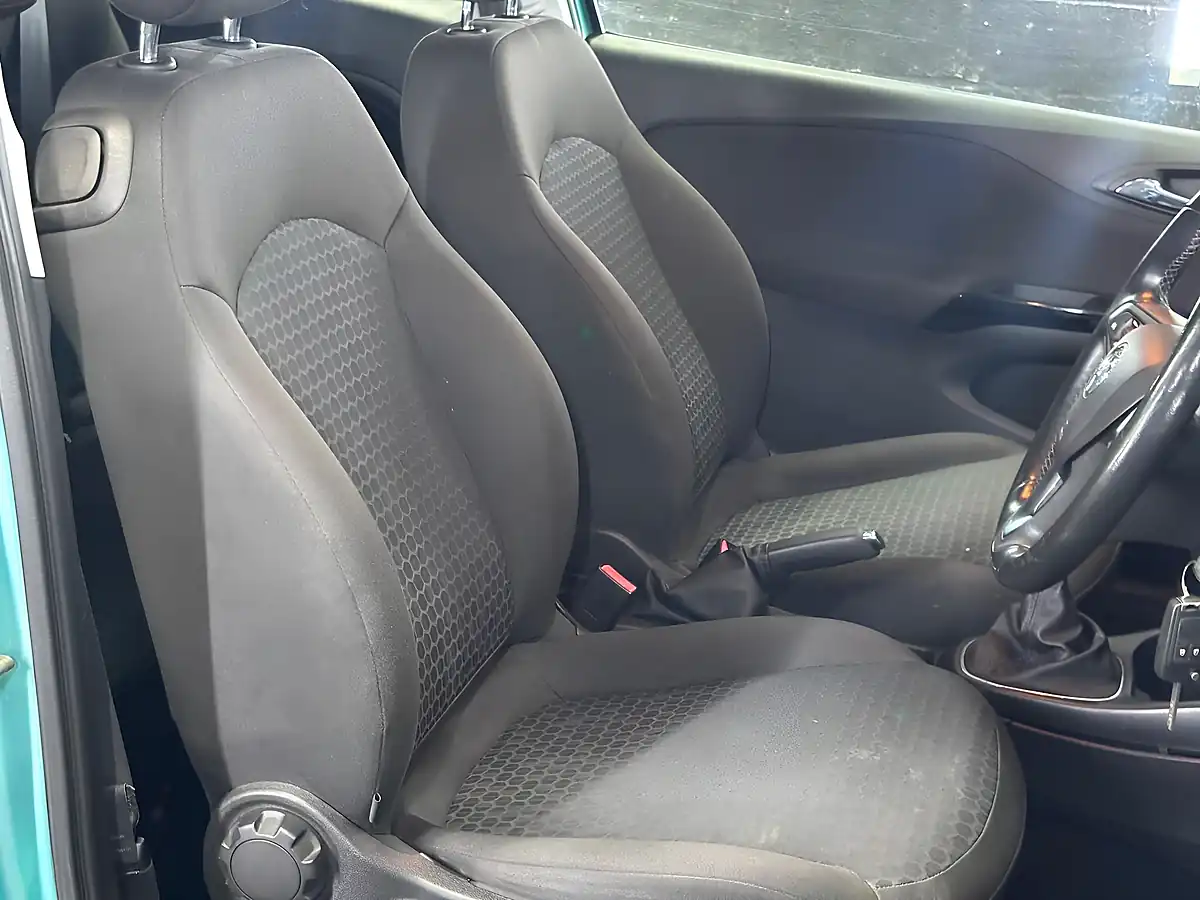 Used 2015 Vauxhall Corsa Excite Green - Interior and Exterior details 10