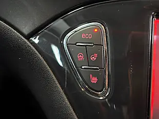 Used 2015 Vauxhall Corsa Excite Green - Interior and Exterior details 11