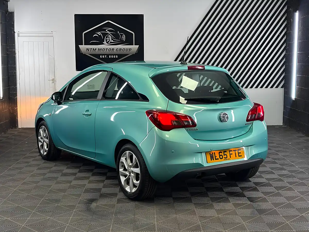 Used 2015 Vauxhall Corsa Excite Green - Interior and Exterior details 4
