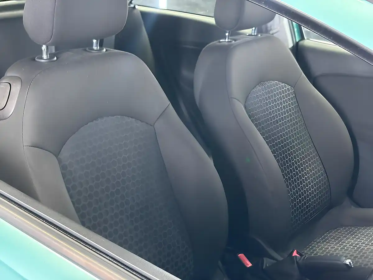 Used 2015 Vauxhall Corsa Excite Green - Interior and Exterior details 9
