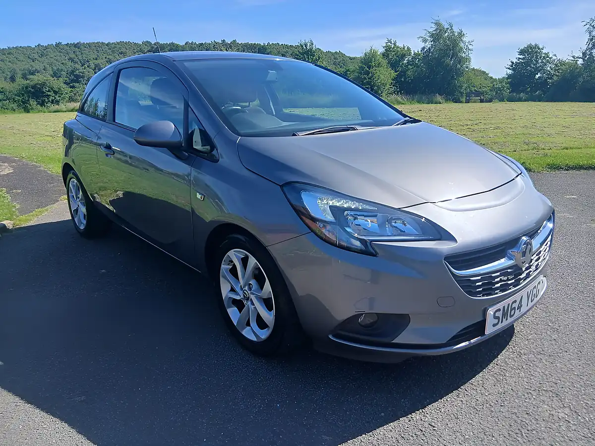 Used 2015 Vauxhall Corsa Excite Grey - Front View