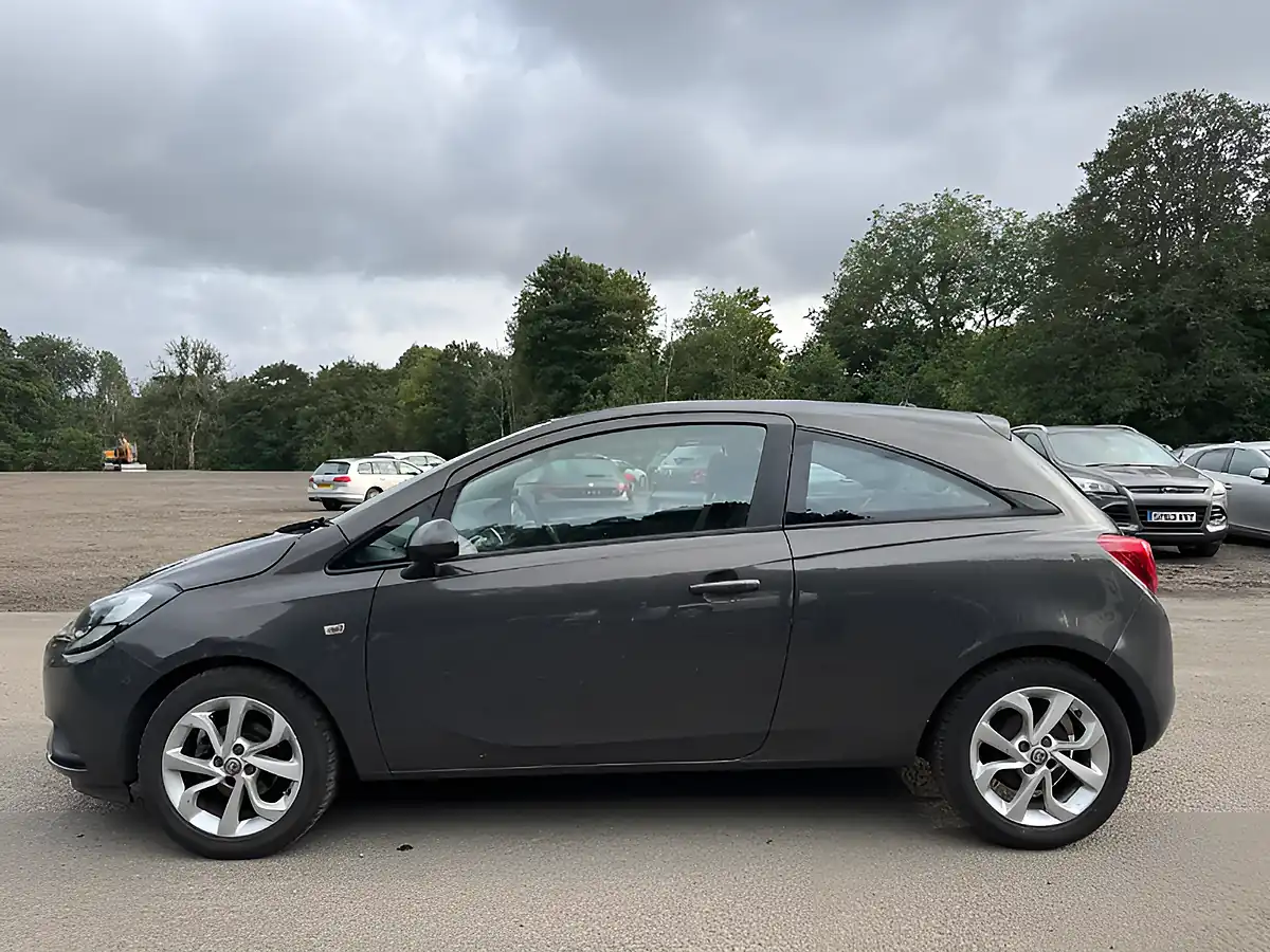 Used 2015 Vauxhall Corsa Excite Grey - Interior and Exterior details 5