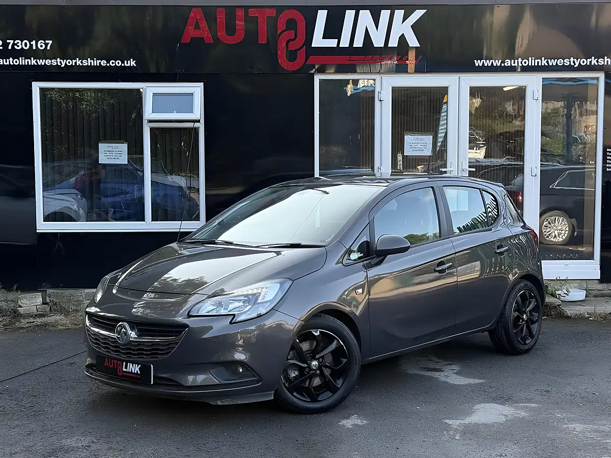 Used 2015 Vauxhall Corsa Excite Grey - Front View