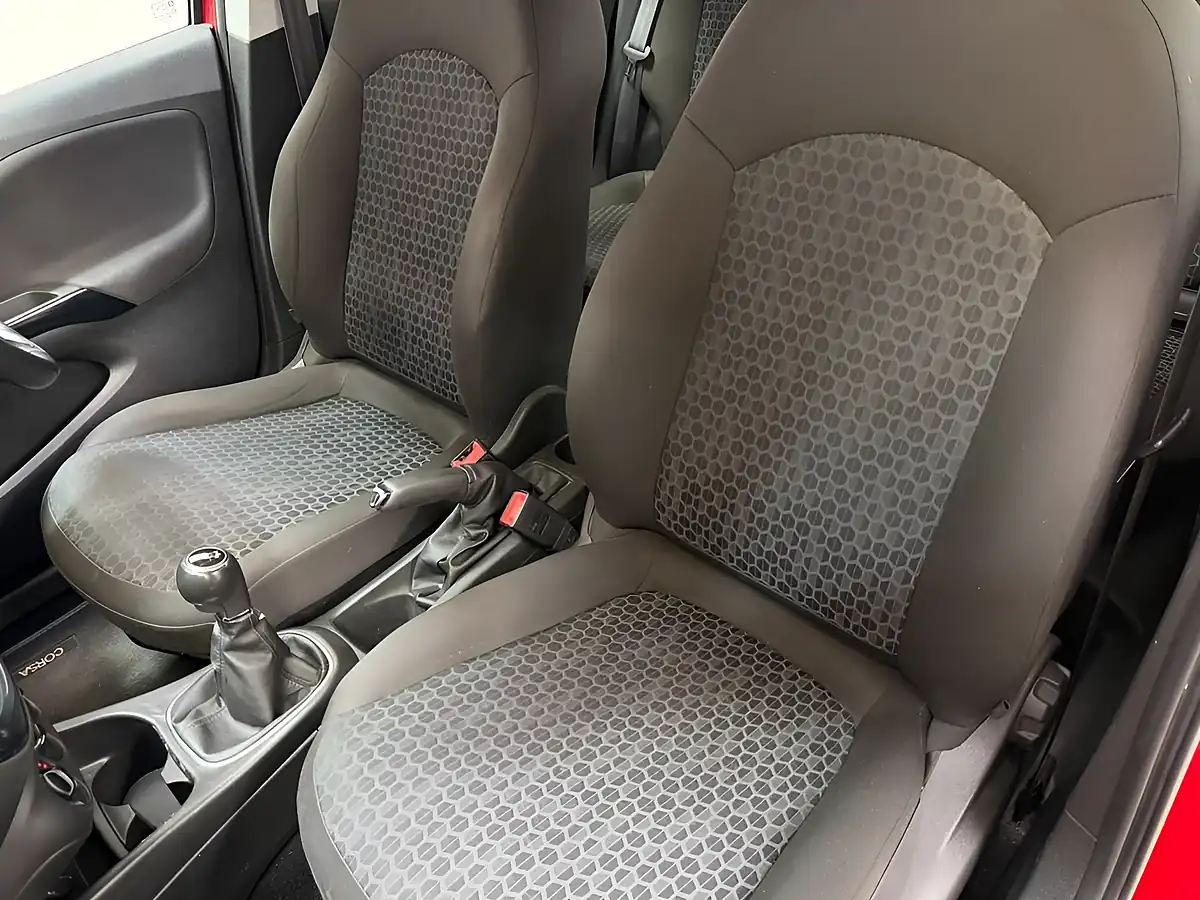 Used 2015 Vauxhall Corsa Excite Red - Interior and Exterior details 16