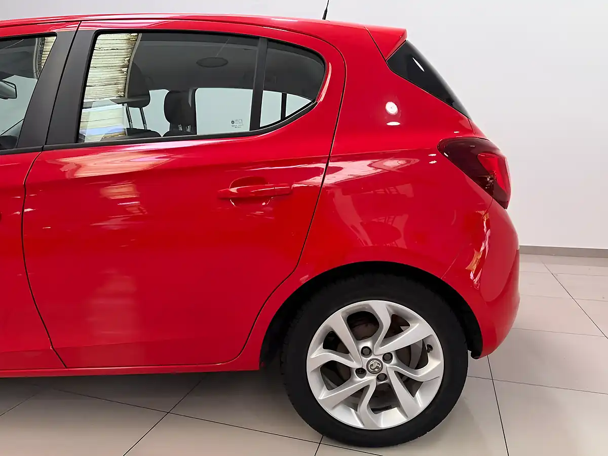 Used 2015 Vauxhall Corsa Excite Red - Interior and Exterior details 6