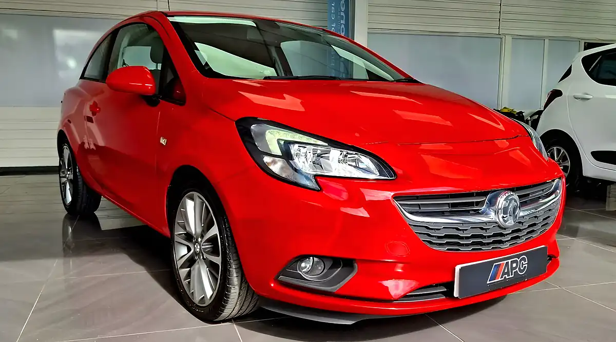 Used 2015 Vauxhall Corsa Excite Red - Interior and Exterior details 8