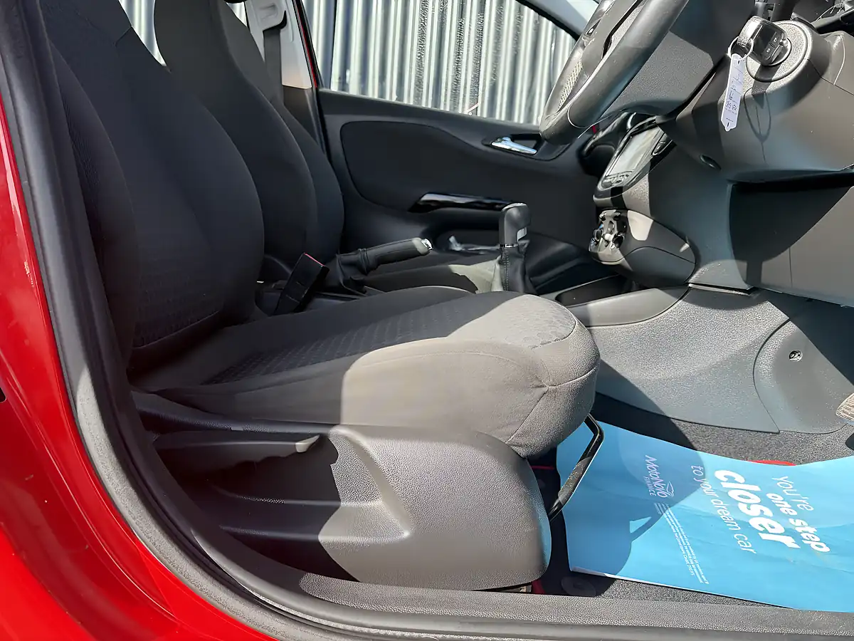 Used 2015 Vauxhall Corsa Excite Red - Interior and Exterior details 12
